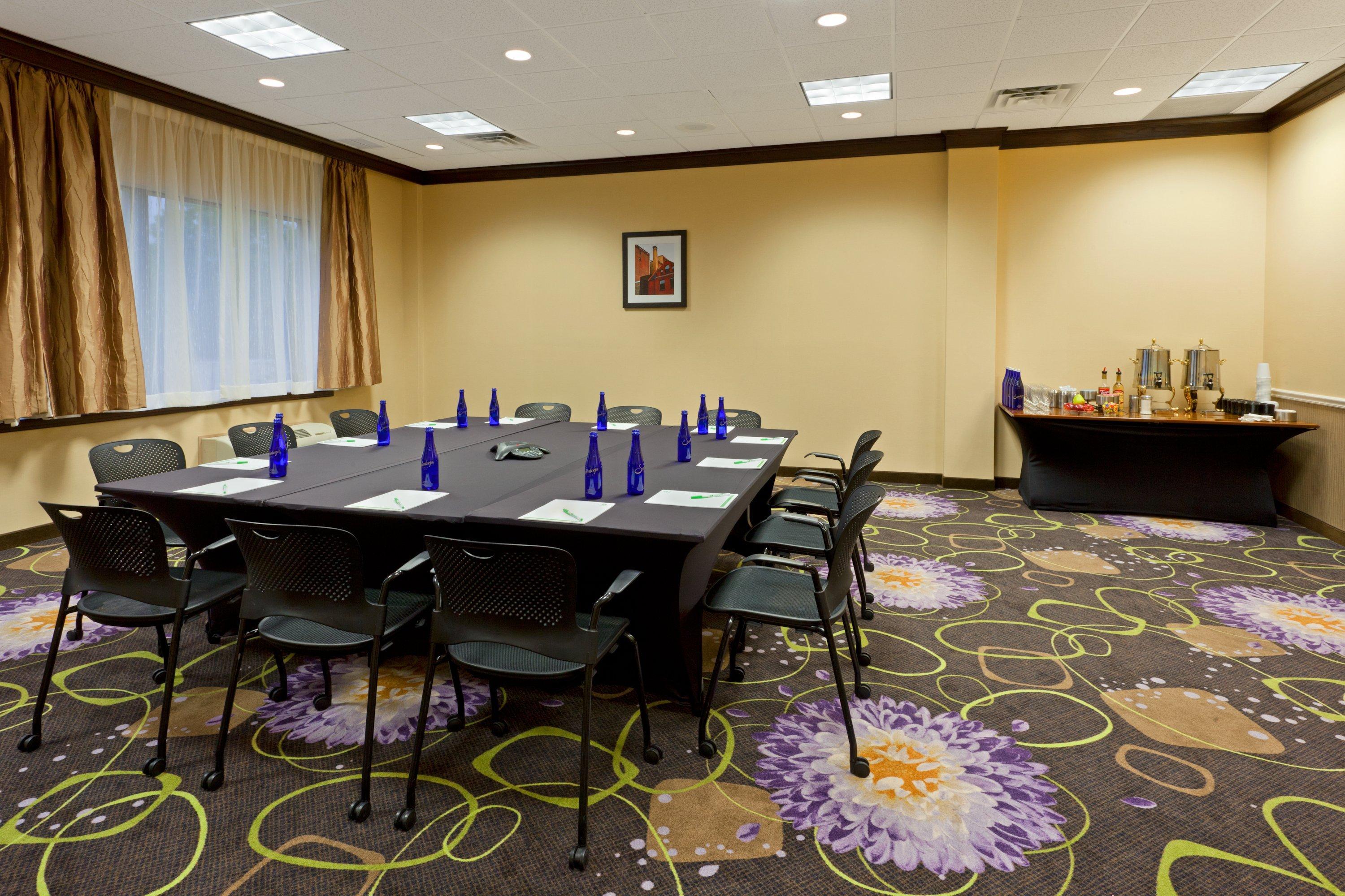 Holiday Inn Clark - Newark By Ihg Negócio foto