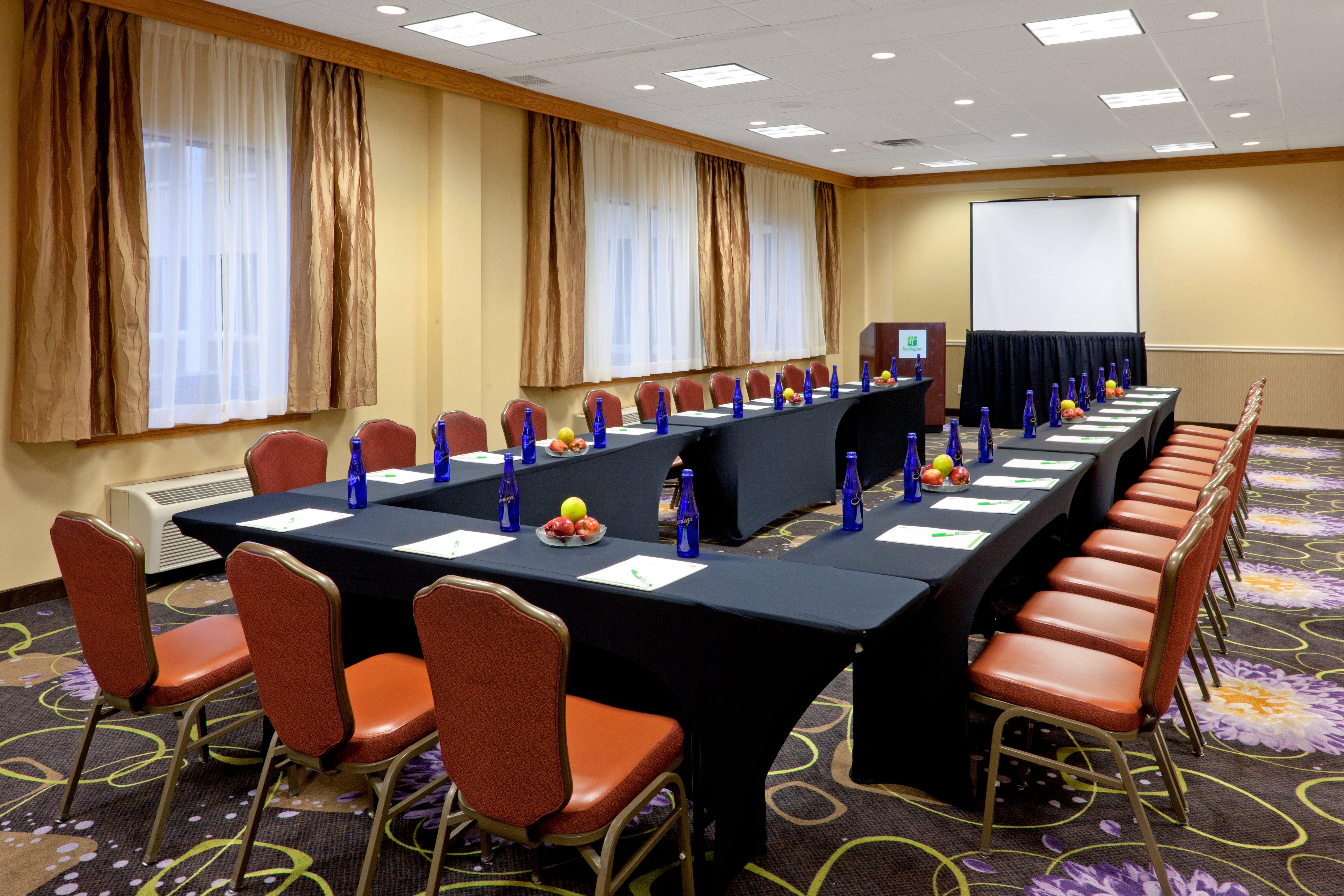 Holiday Inn Clark - Newark By Ihg Exterior foto